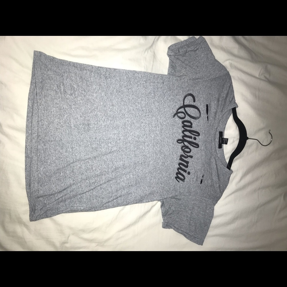 Forever 21 Distressed California T-Shirt Size S